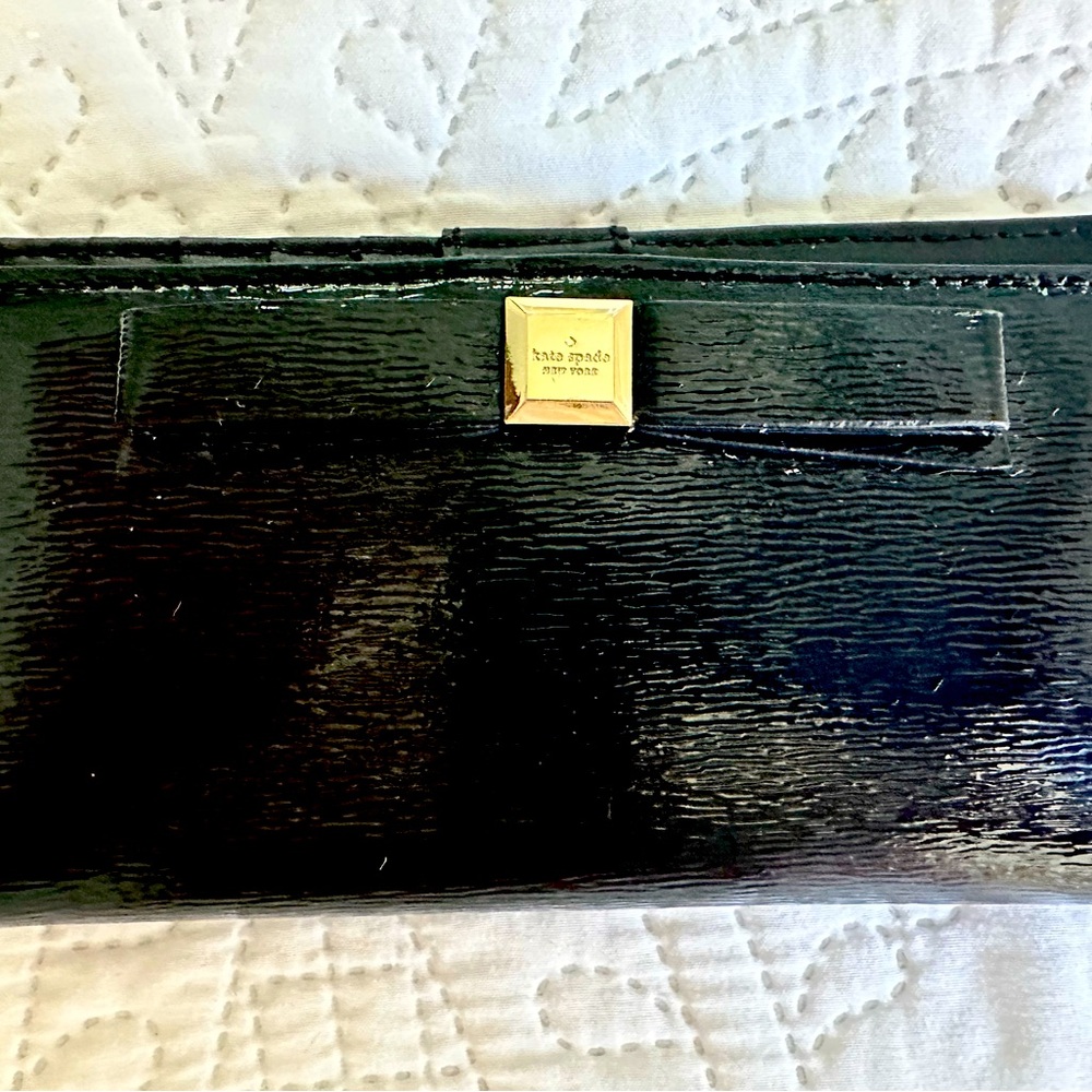 Kate Spade platinum black wallet